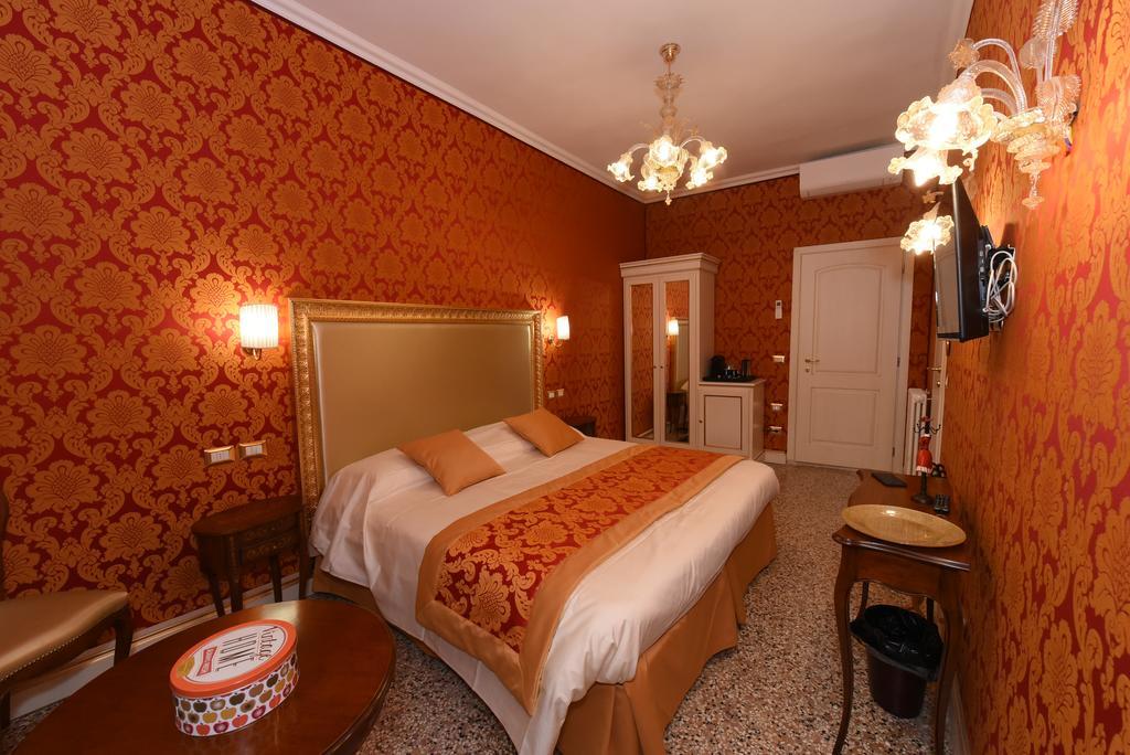 40.17 San Marco Hotel Venesia Bagian luar foto