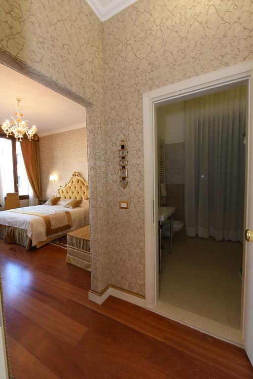40.17 San Marco Hotel Venesia Bagian luar foto